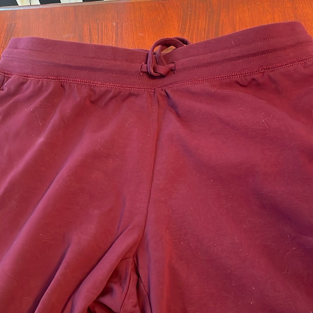 Woman’s Petite Small  BURGUNDY COLOR comfy pants